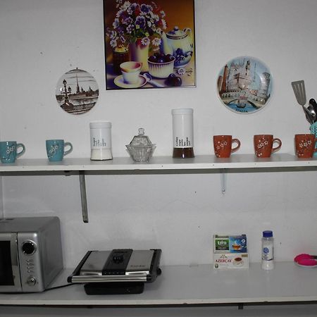 Hostel Near The Square Tbilisi Ngoại thất bức ảnh