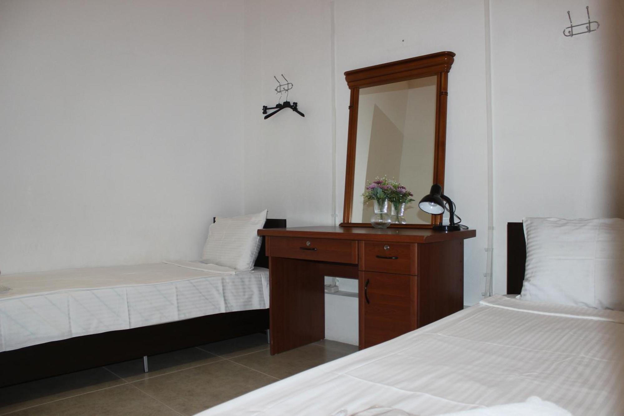 Hostel Near The Square Tbilisi Ngoại thất bức ảnh