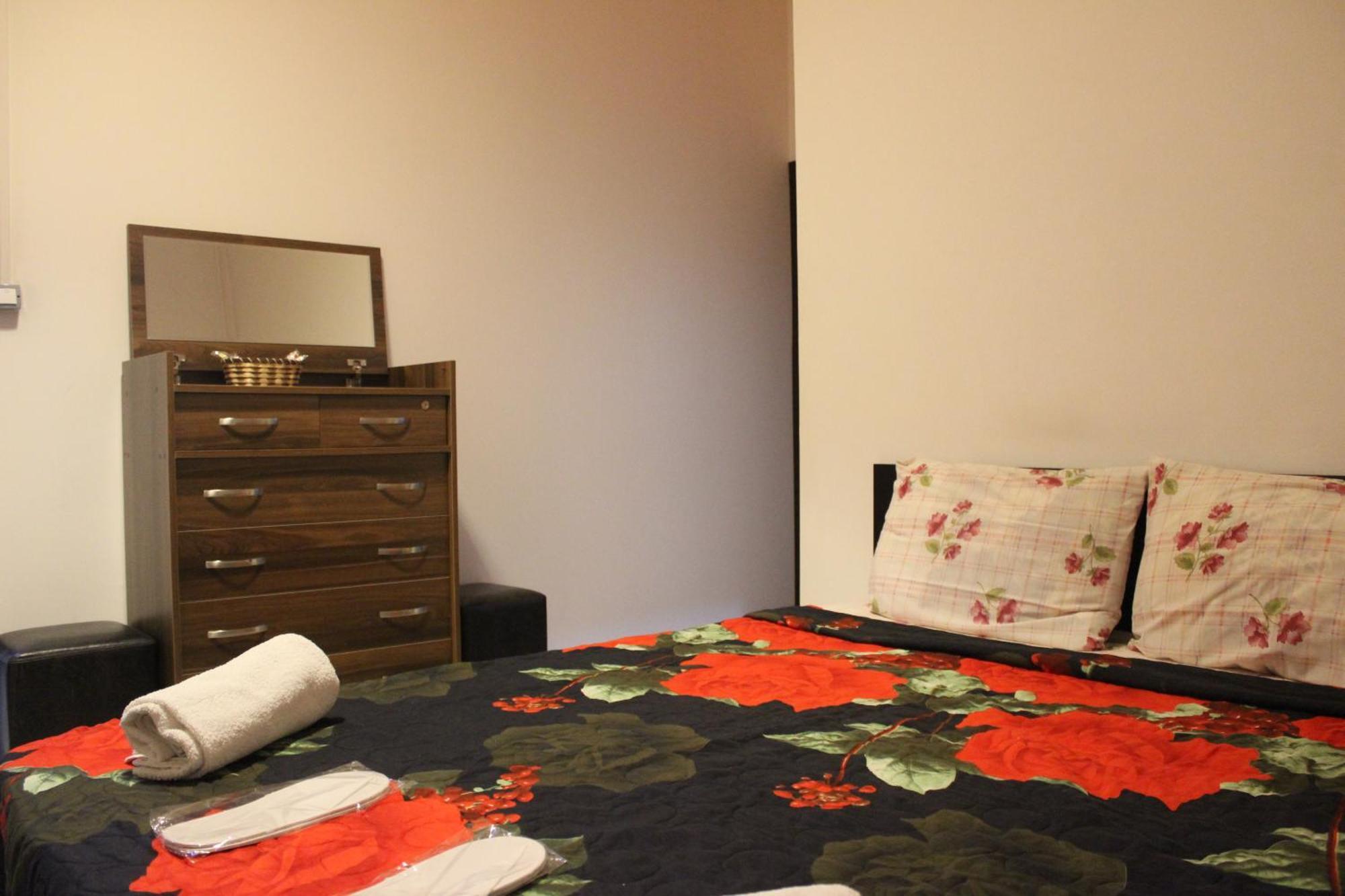 Hostel Near The Square Tbilisi Ngoại thất bức ảnh