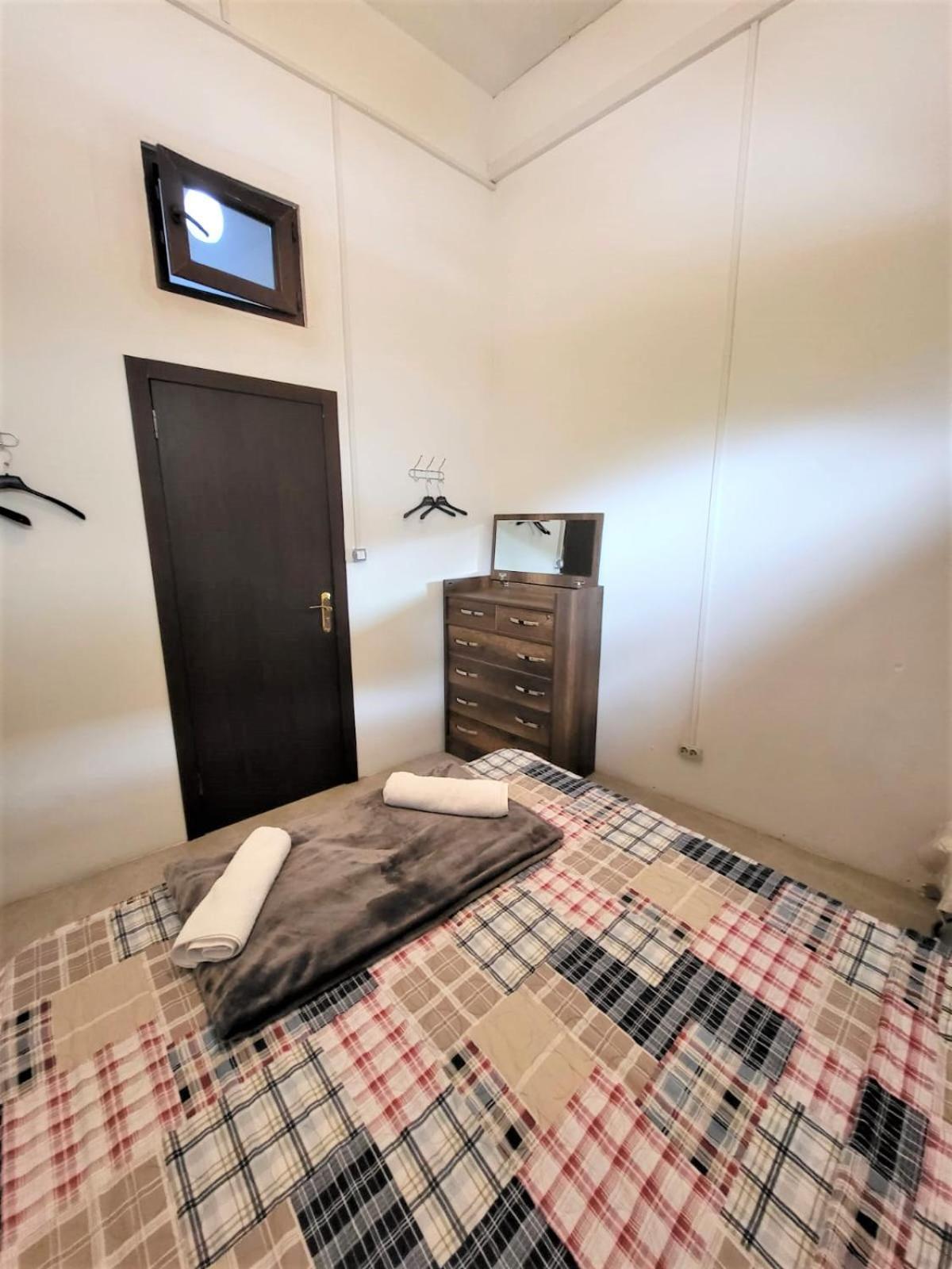 Hostel Near The Square Tbilisi Ngoại thất bức ảnh