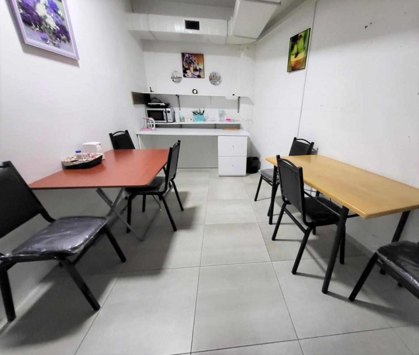 Hostel Near The Square Tbilisi Ngoại thất bức ảnh
